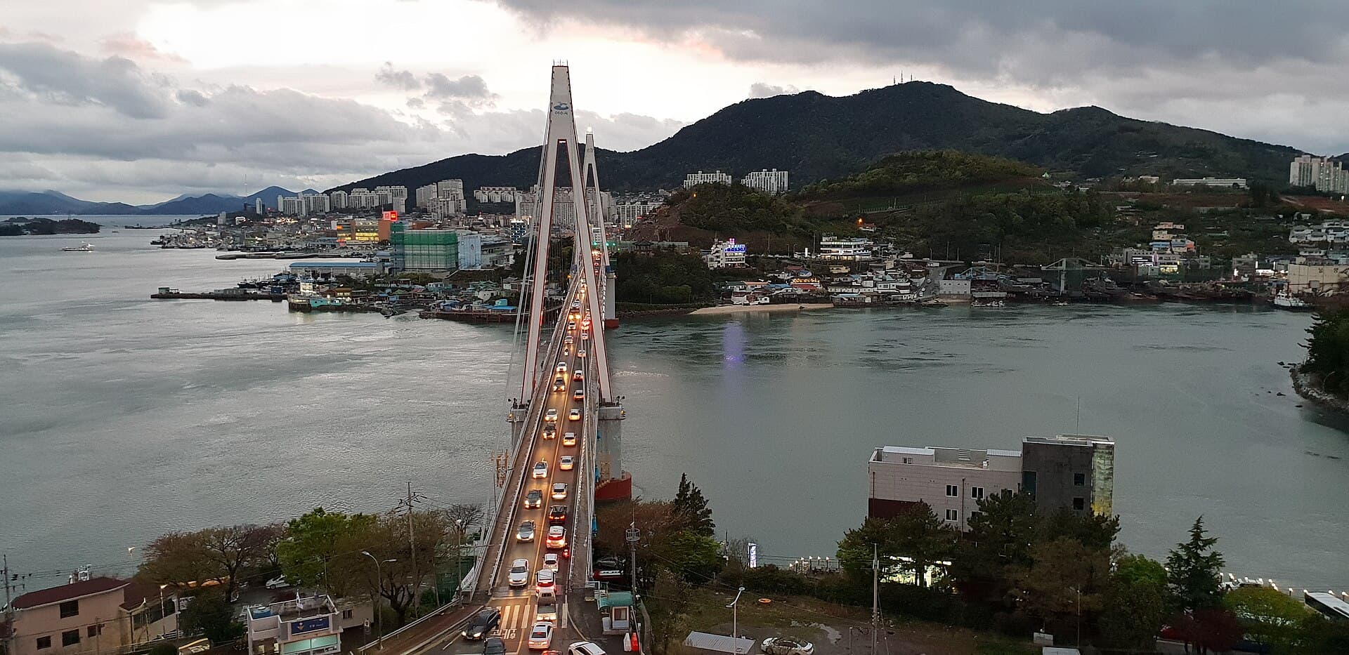 Dolsan Bridge connecting mainland Yeosu with Dolsan Island, seen from Dolsan Park