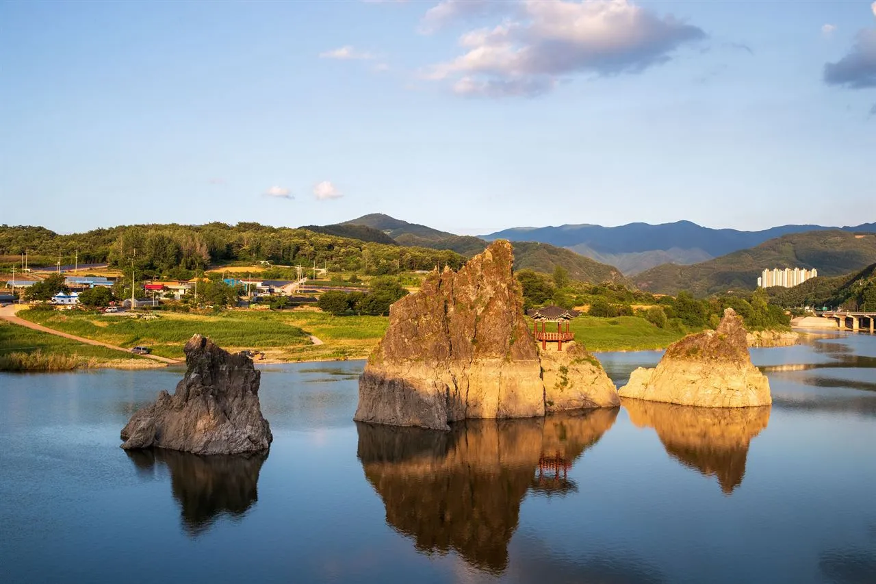 Three limestone peaks of Dodamsambong in the Namhangang River, Danyang