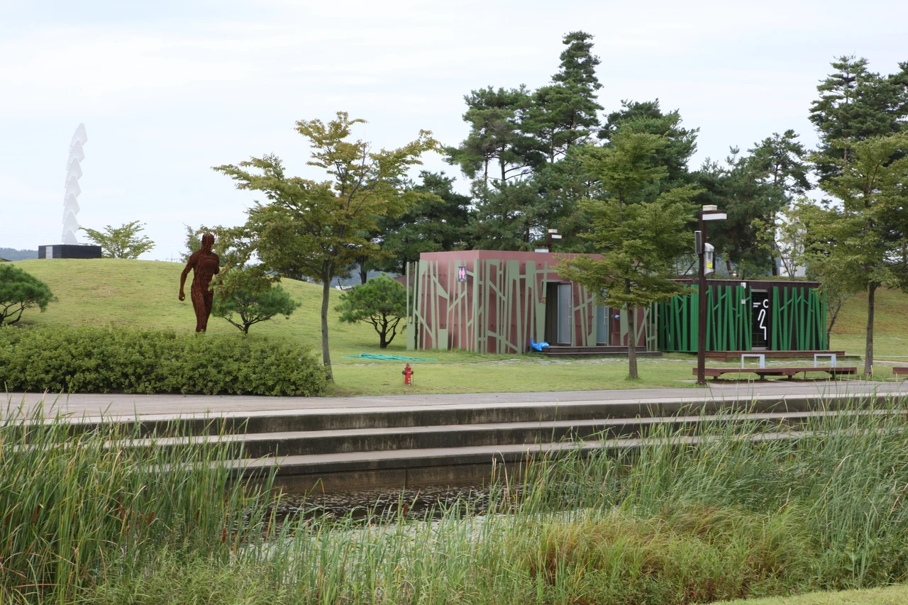 Wide lawn and sculptural landscape at Imjingak Pyeonghwa Nuri Peace Park in Paju